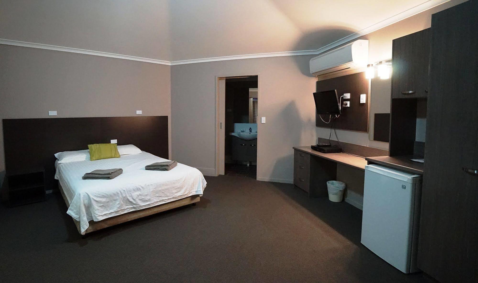 Bluestone Motor Inn 테넌트 크릭 외부 사진